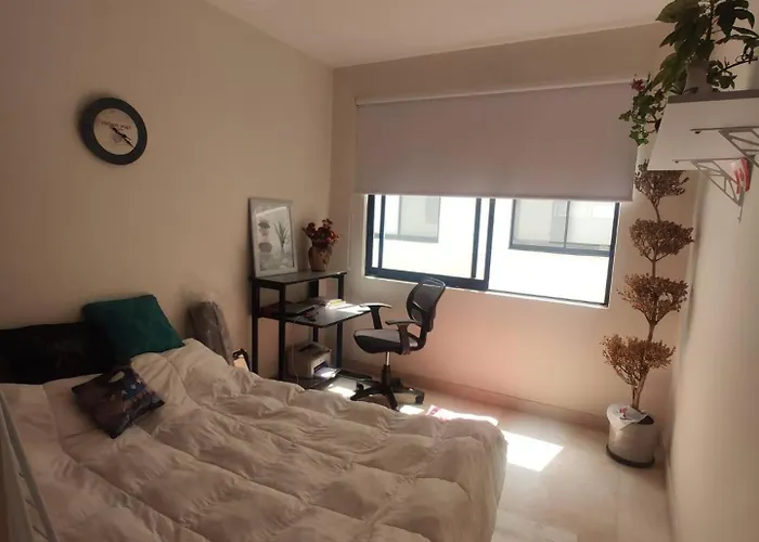 Habitación en casa particular Cuarto Con Baño Privado En Departamento Moderno México DF